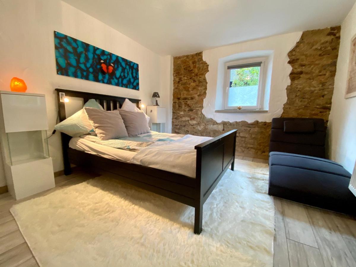 Eifelstein, Apartment Mit Whirlpool Und Ofen Кроненбург Экстерьер фото